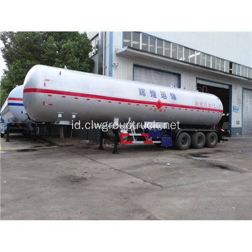 Truk tangki bahan bakar berkapasitas 65000 liter semi trailer